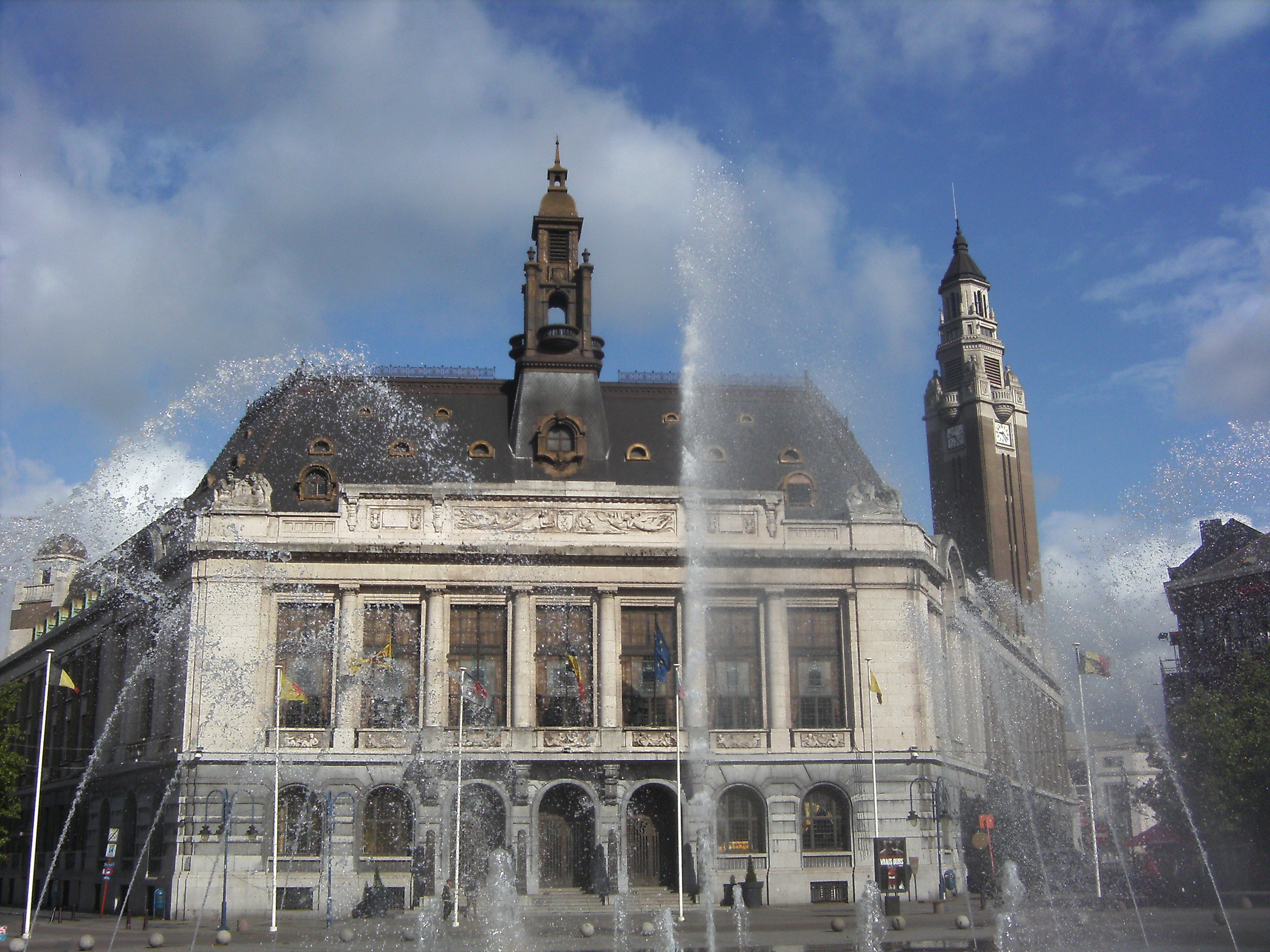 Budget 2022 : 10 ans après le premier plan de gestion, la Ville de Charleroi est toujours en déficit budgétaire.